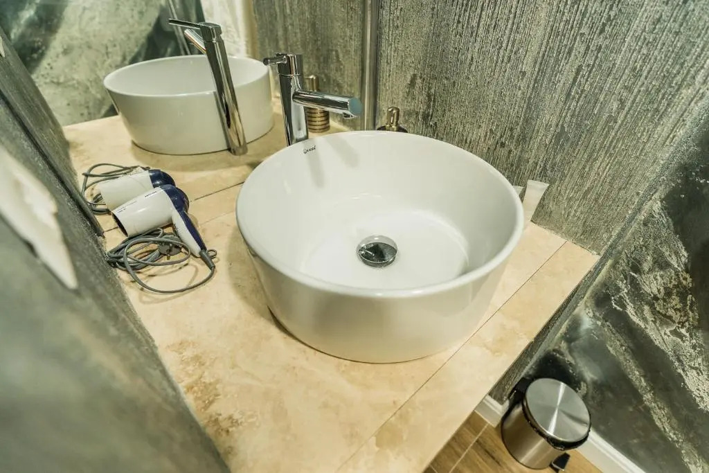 Sandor Apartment