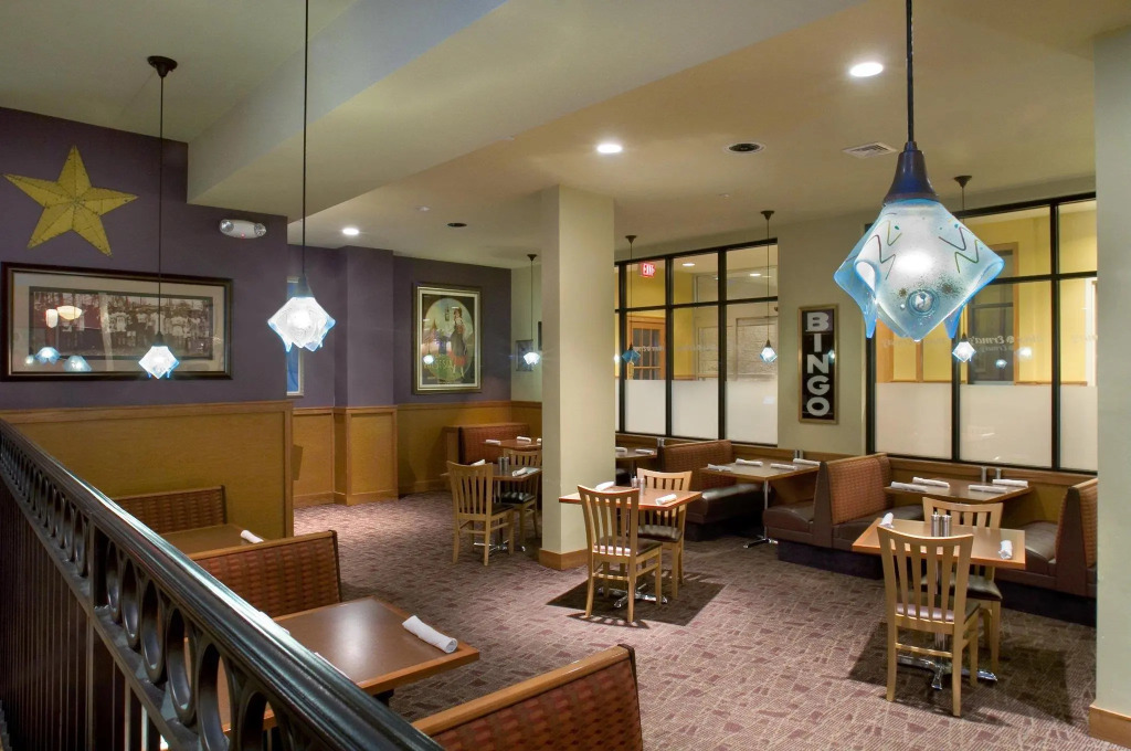 DoubleTree by Hilton Norfolk Airport
