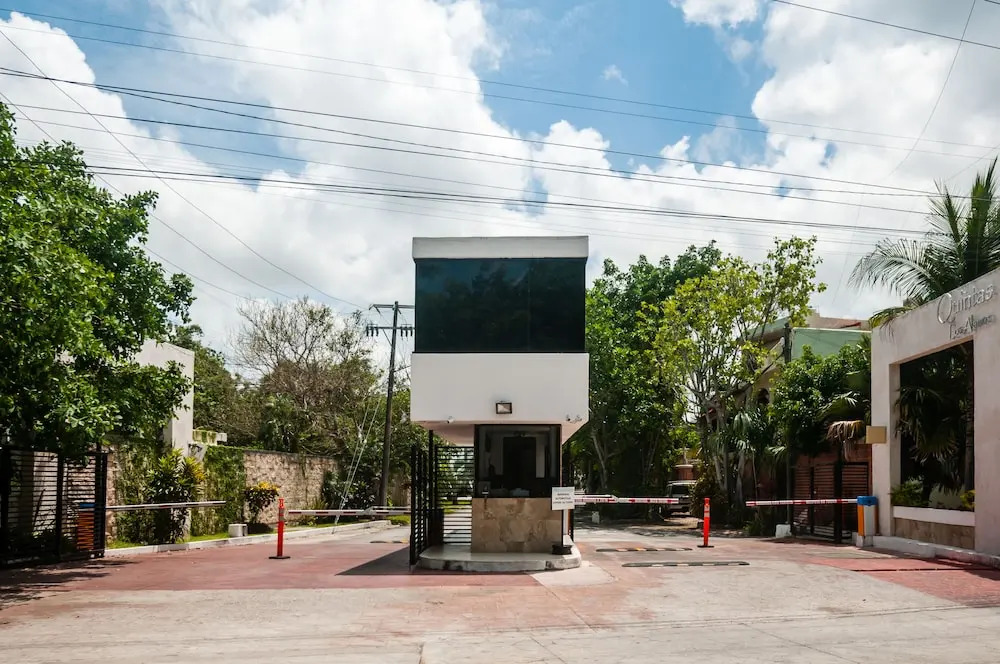 Luxury 2BR apartment near Cancun Airport