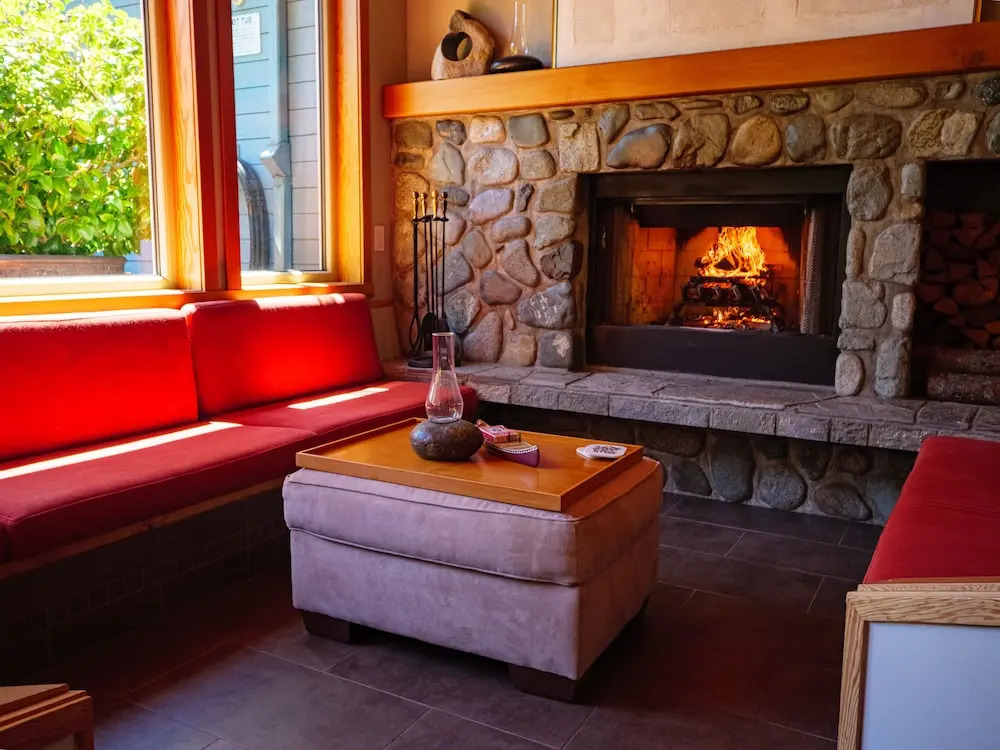 Snug Harbour Inn