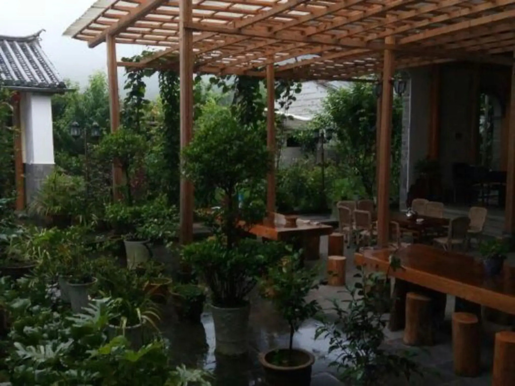 Bihailou Inn