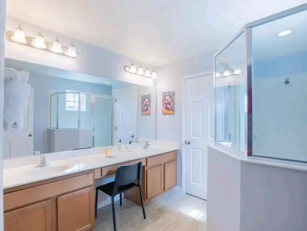 Gated Community, Amazing 4/3 Vacation Home With Private Pool Near Disney!!!