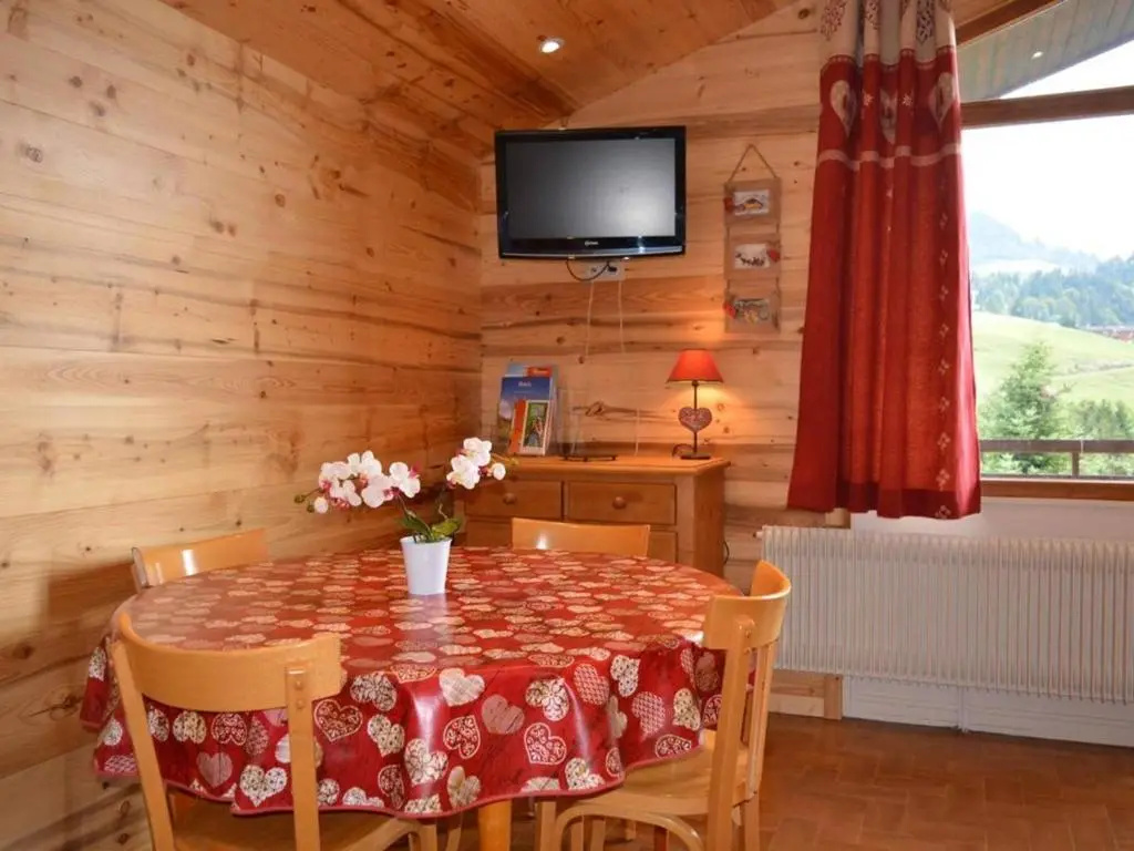 Appartement Le Grand-Bornand, 1 pièce, 5 personnes - FR-1-241-3