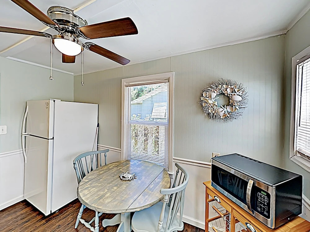 New Listing! Laguna Beach Home - 2 Blocks To Gulf Home