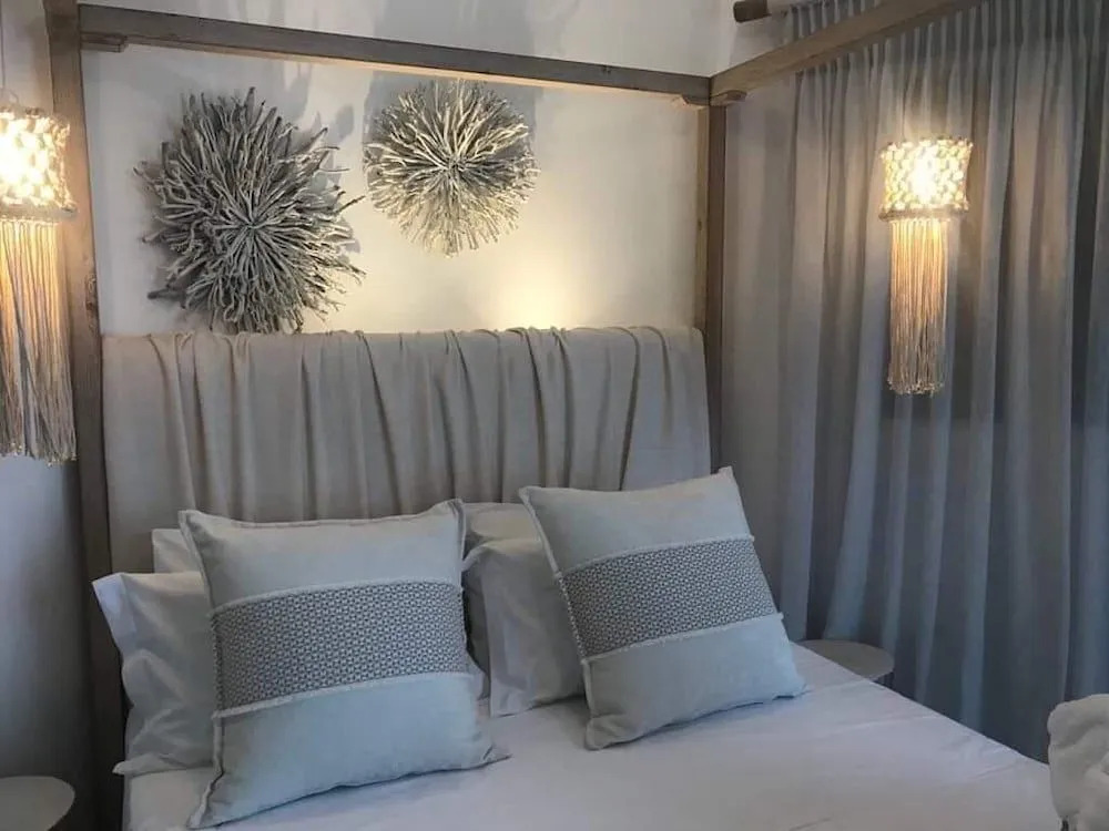 Volcano Luxury Suites Milos