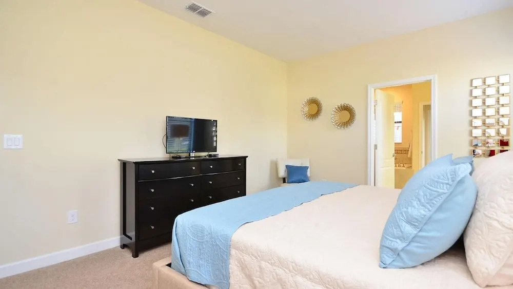 1424 Rolling Fairway Drive