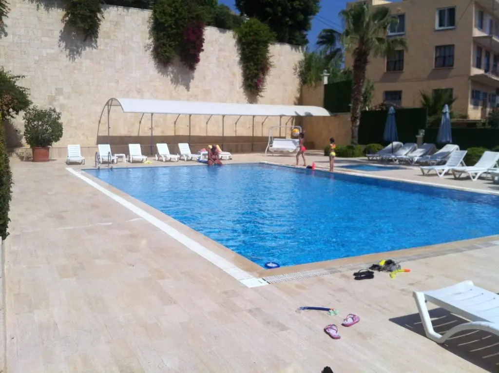 Dinek mahallesi,Eski Antalya yplu cad.,Uygun Cleopatra 3 Sitesi no:59 Blok:E daire:2