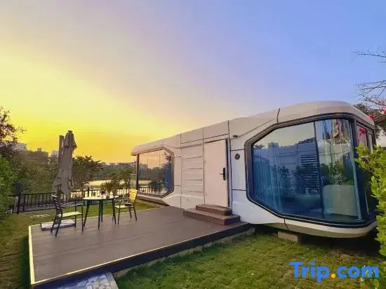 UMI Capsule Homestay (Donghu Shili)