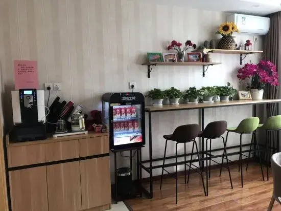Golden Inns Chain Hotel Beijing JianGuomen
