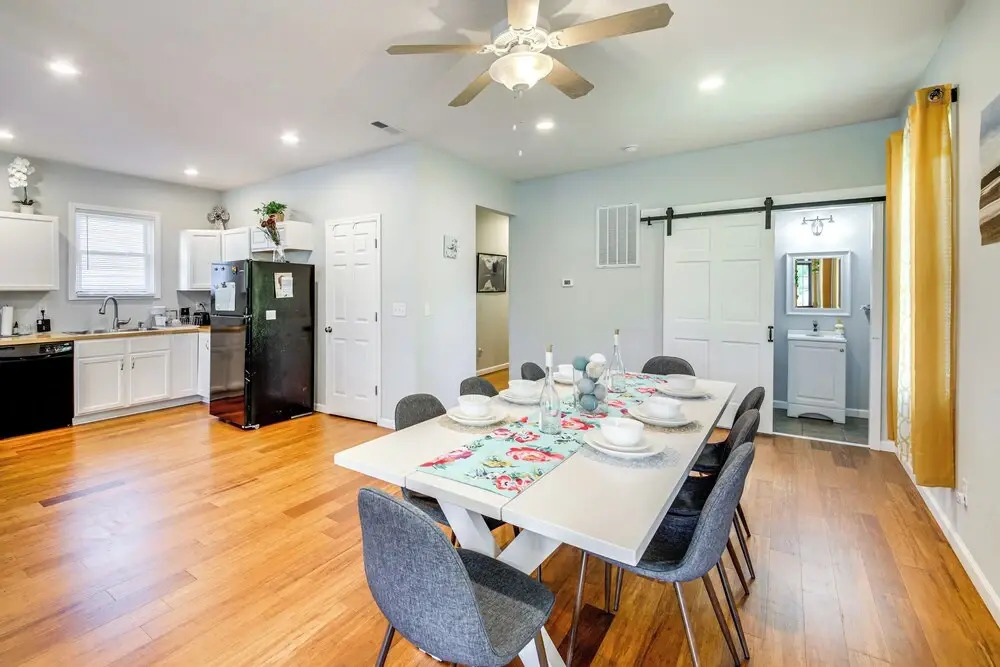 3 Mi to Dtwn: Updated Retreat in Indianapolis!