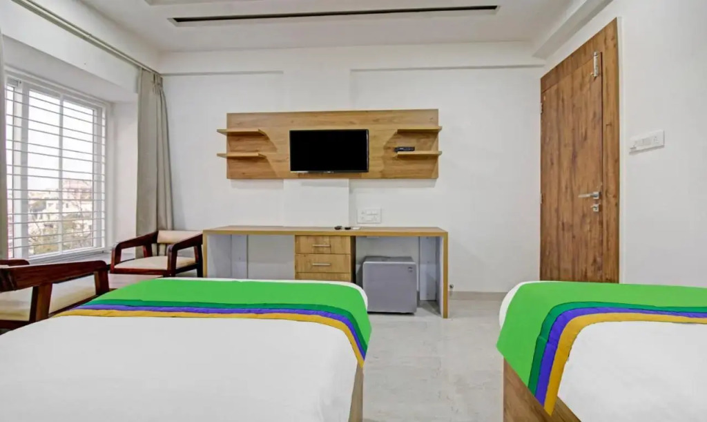 Treebo Chandraprasth Residency