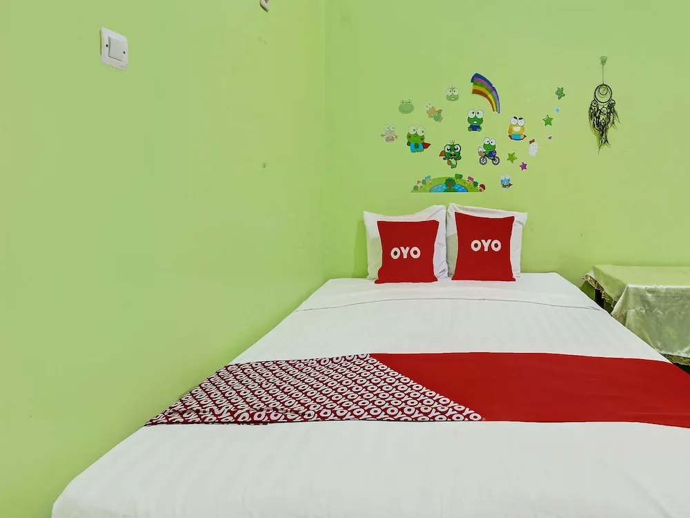 Hotel O Cahyo Kost 1