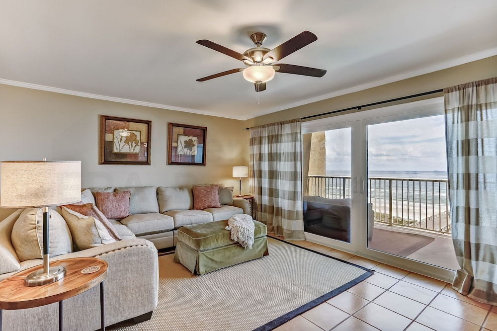 6th Floor, Updated and Beautiful! Oceanfront Condo With Balcony, Fishing Pier