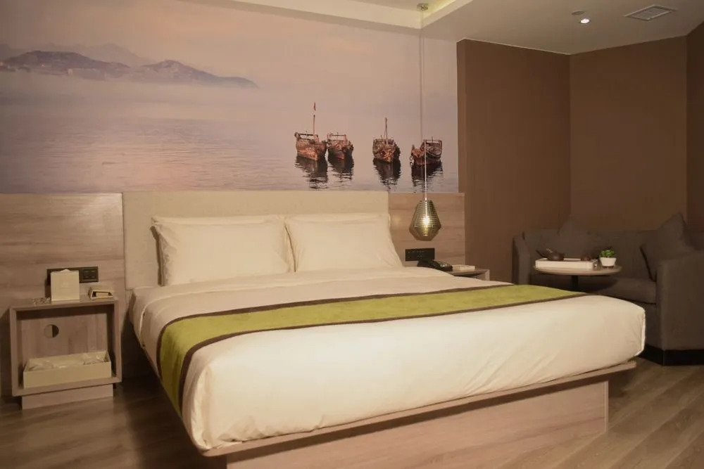 Atour Hotel Qingdao Olympic Sailing Center May Fourth Square