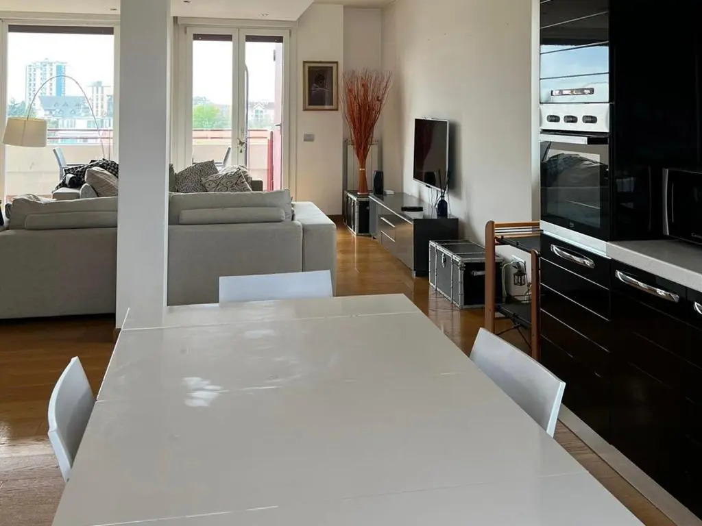 Penthouse Suite