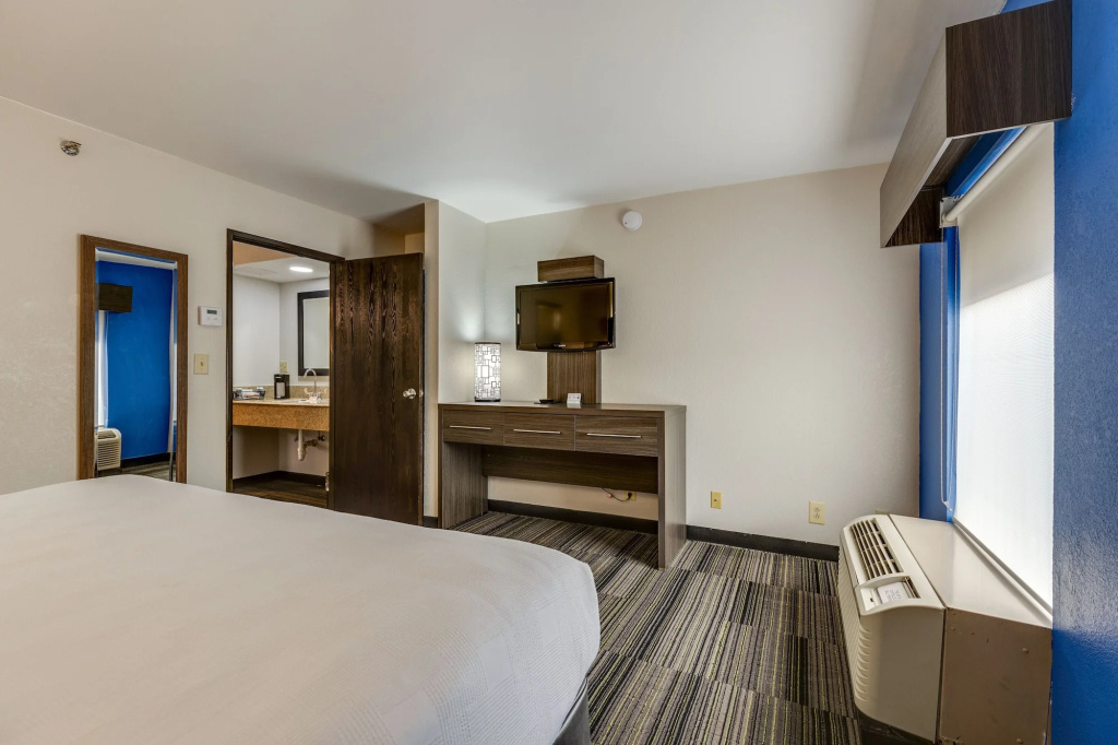 Alexis Inn and Suites Hotel
