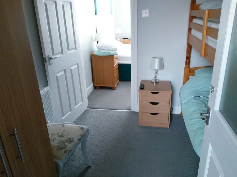 Pleasant Court Guest House