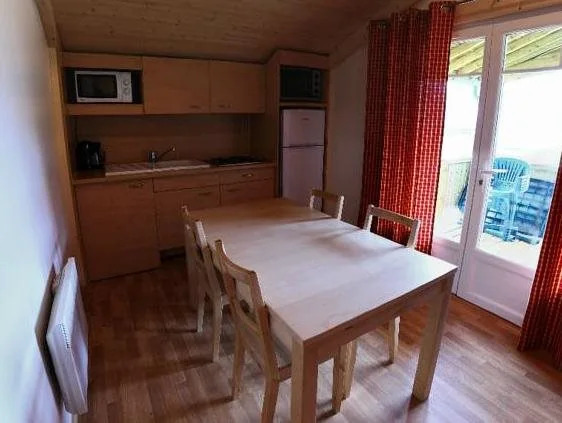 Camping Des Sources Chaudes