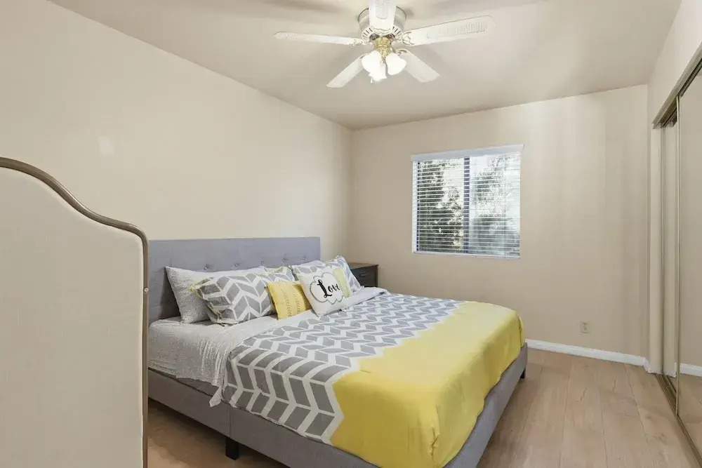 Spacious Mountain Getaway Game Room & Gazebo 5 Bedroom Villa