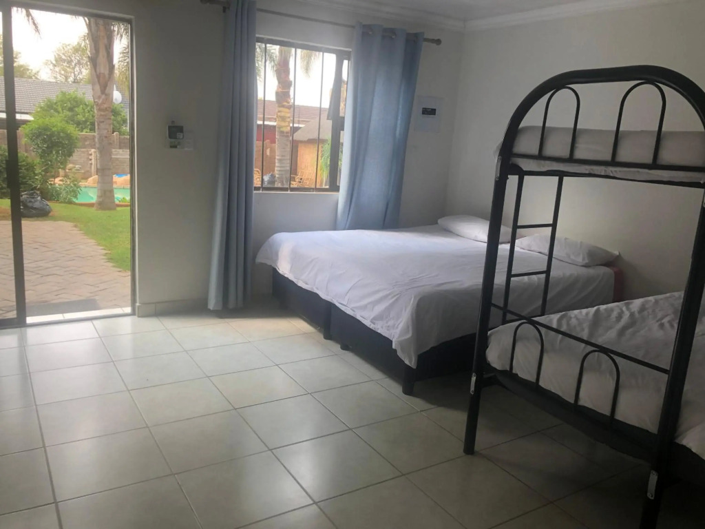 Africaren Budget Stay