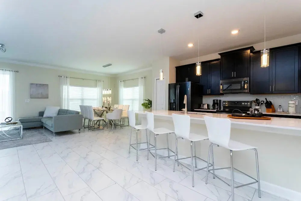 1180 CD - Magical 5BR Townhome with Pool