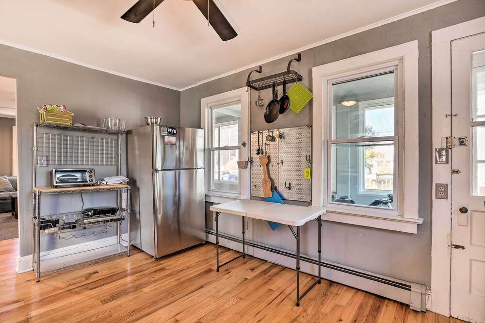 Pet-friendly Belmar Cottage < 1 Mi to Beach!