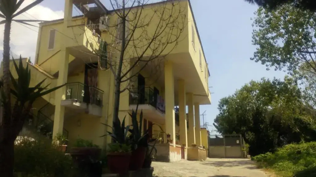 CASA DI CARLO