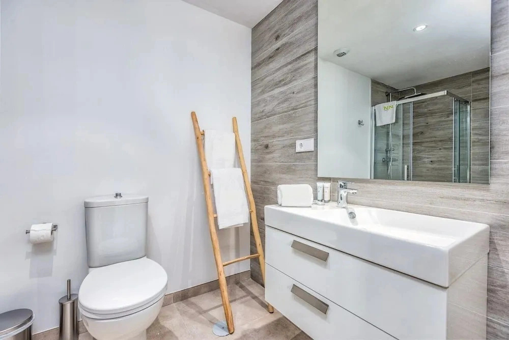 Sb3.11g - Modern & Well Connected 2 bed Apartment