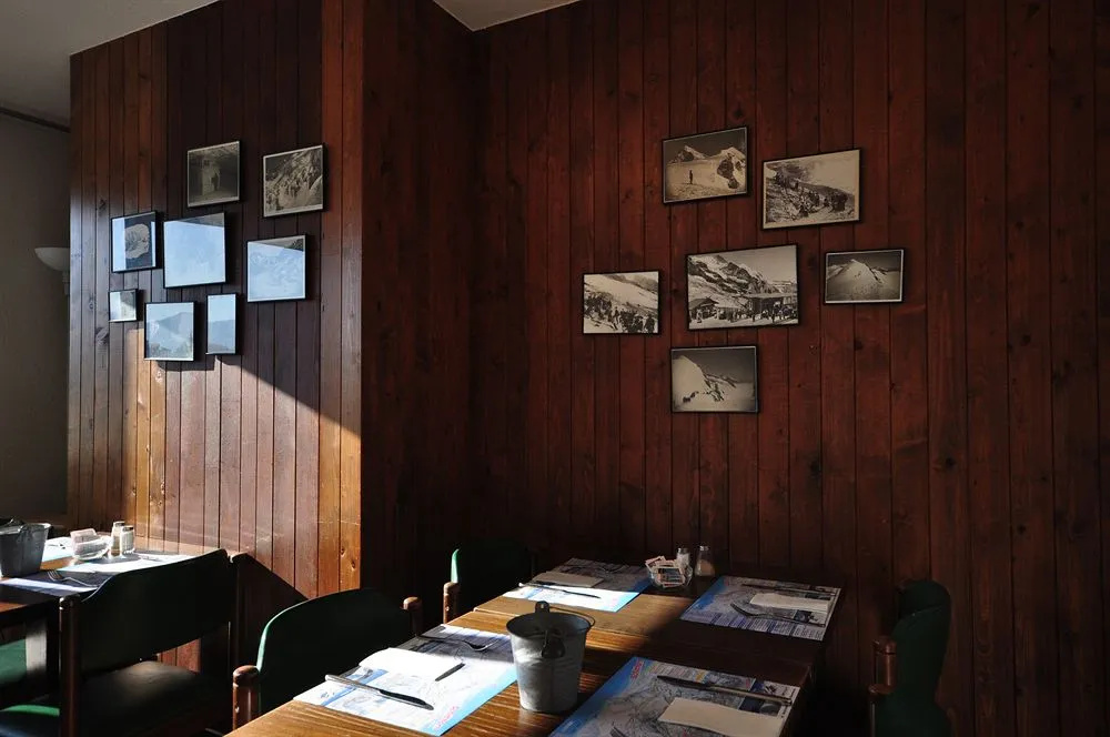 Hotel Merkur - West Station