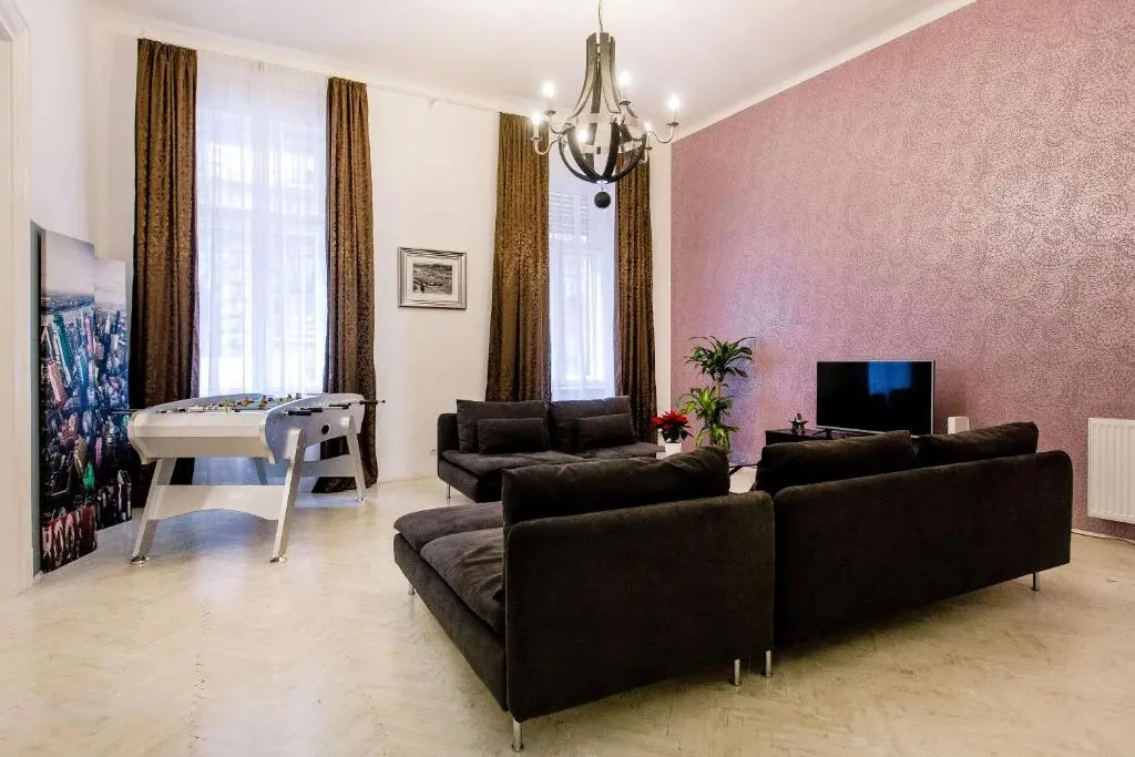 KZ5 Apartment in Kazinczy street