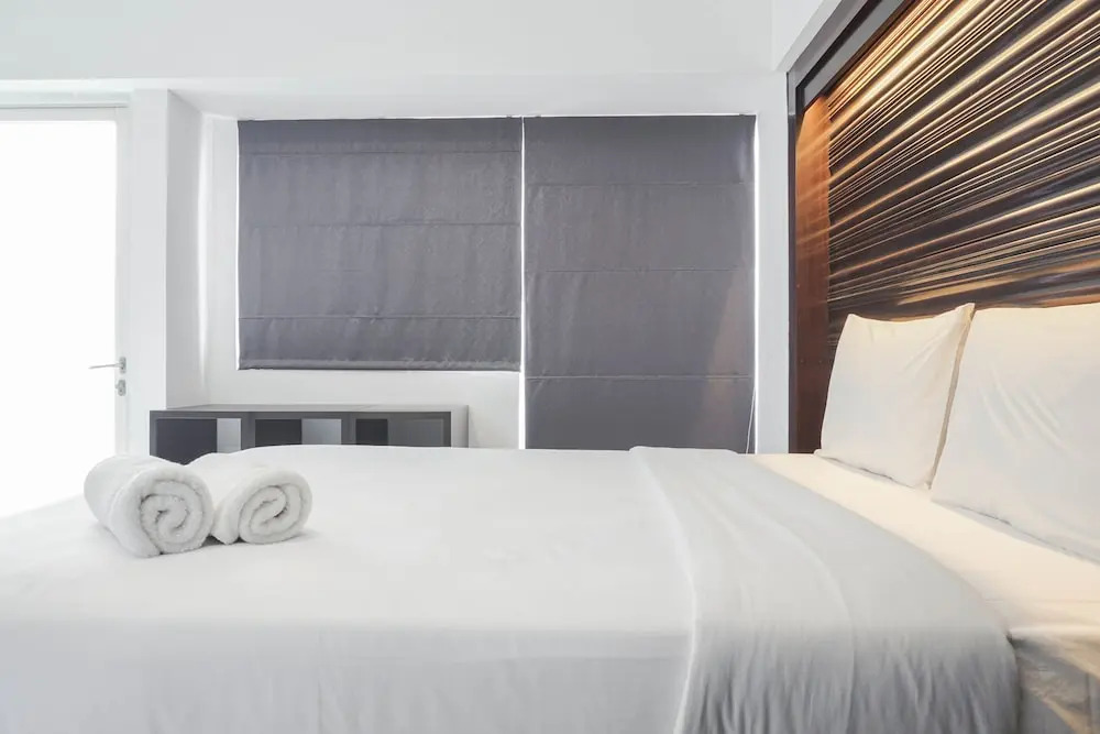Relax And Comfy Studio At Sahid Metropolitan Apartment