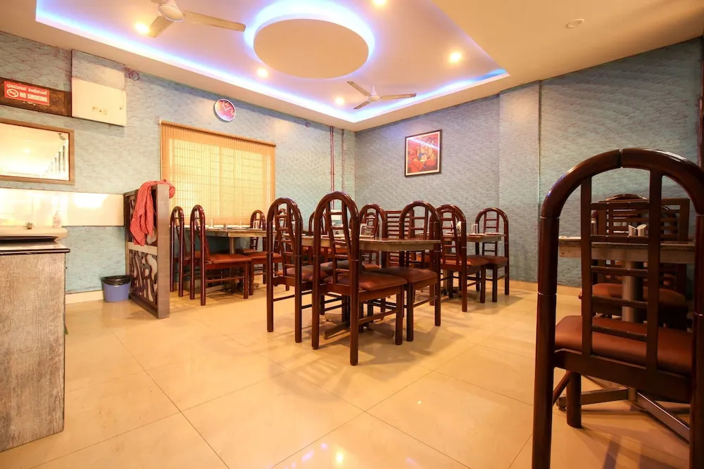 OYO 7529 Mayuri Residency