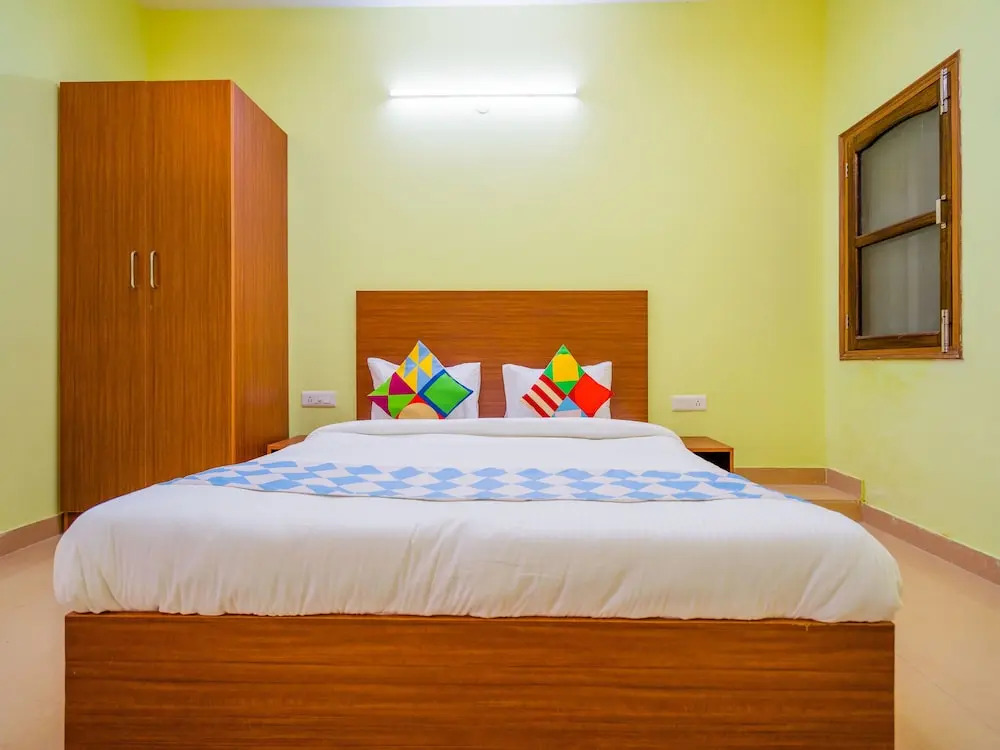 OYO 14018 Home Doon View 3BHK Barlowganj