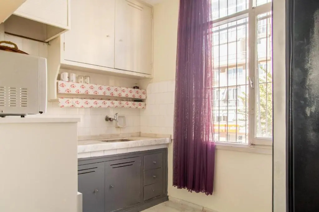 Vibrant and Central Flat in Karsiyaka Near Sea
