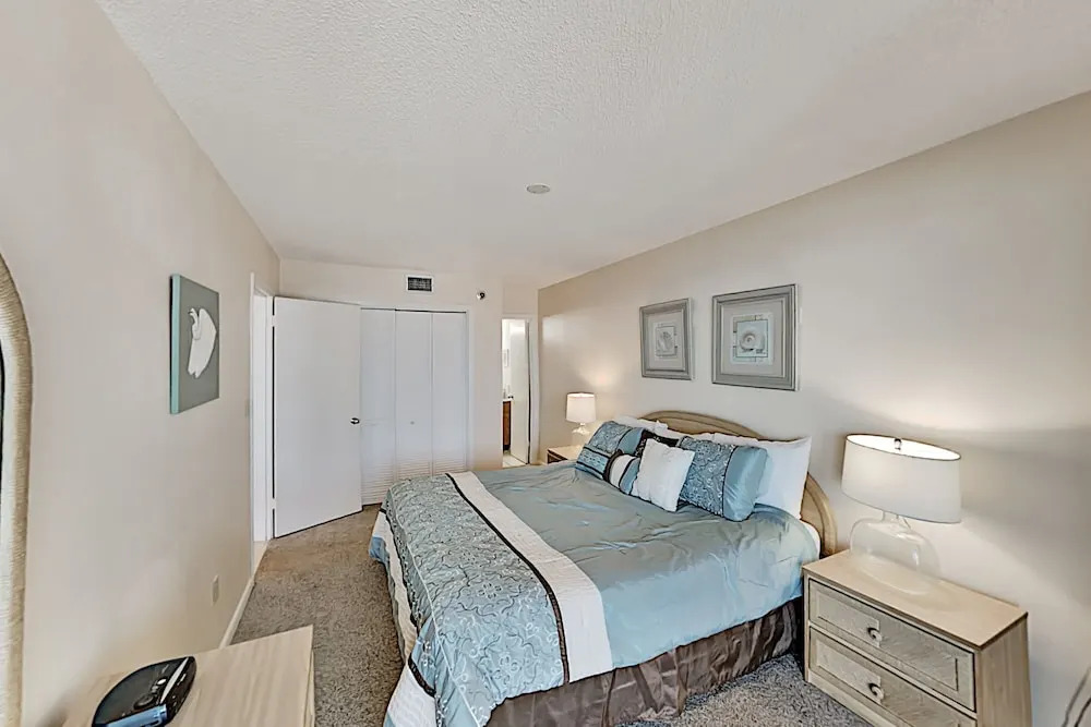 Phx22052 2 Bedroom Condo