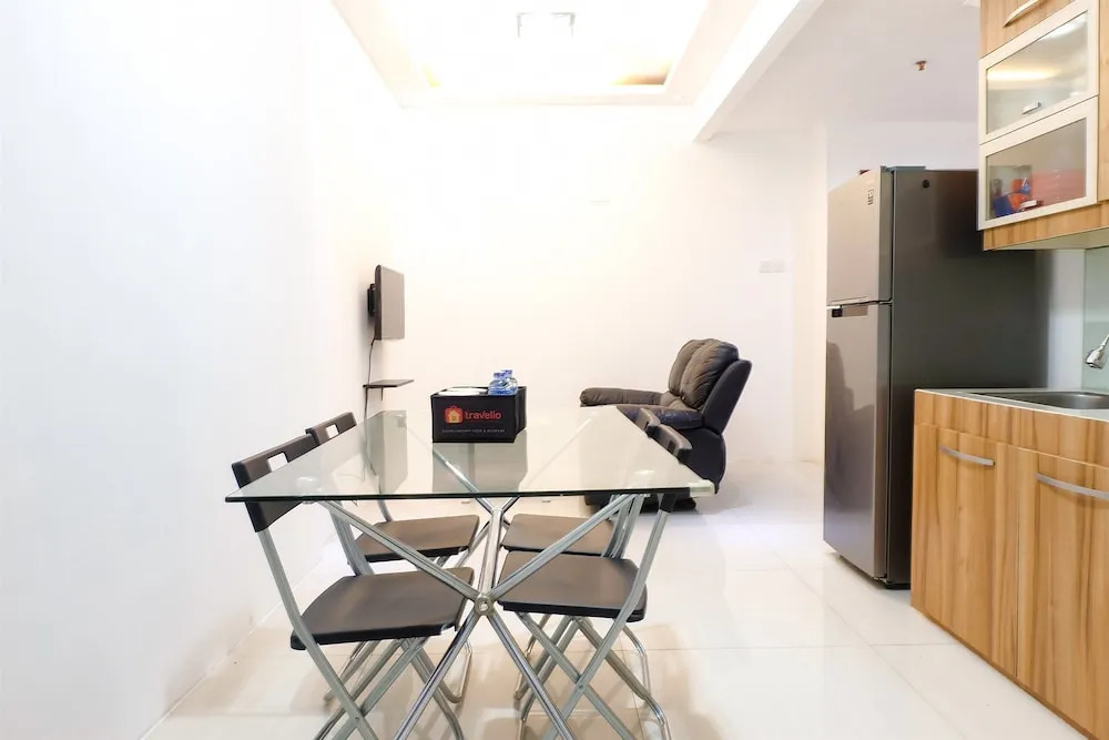 Strategic Location 2 Bedroom Sudirman Park By Travelio