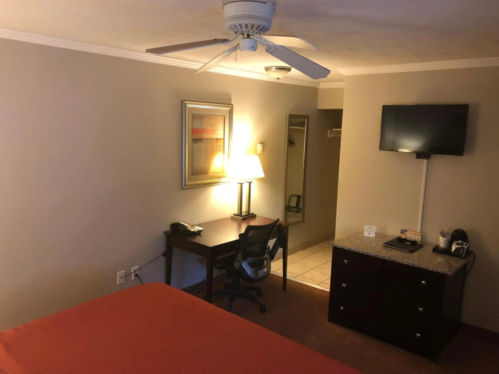 Global Inn