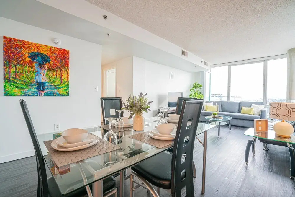 2 Bedroom Fully Furnished APT over Camden Yards 2 Apts by RedAwning