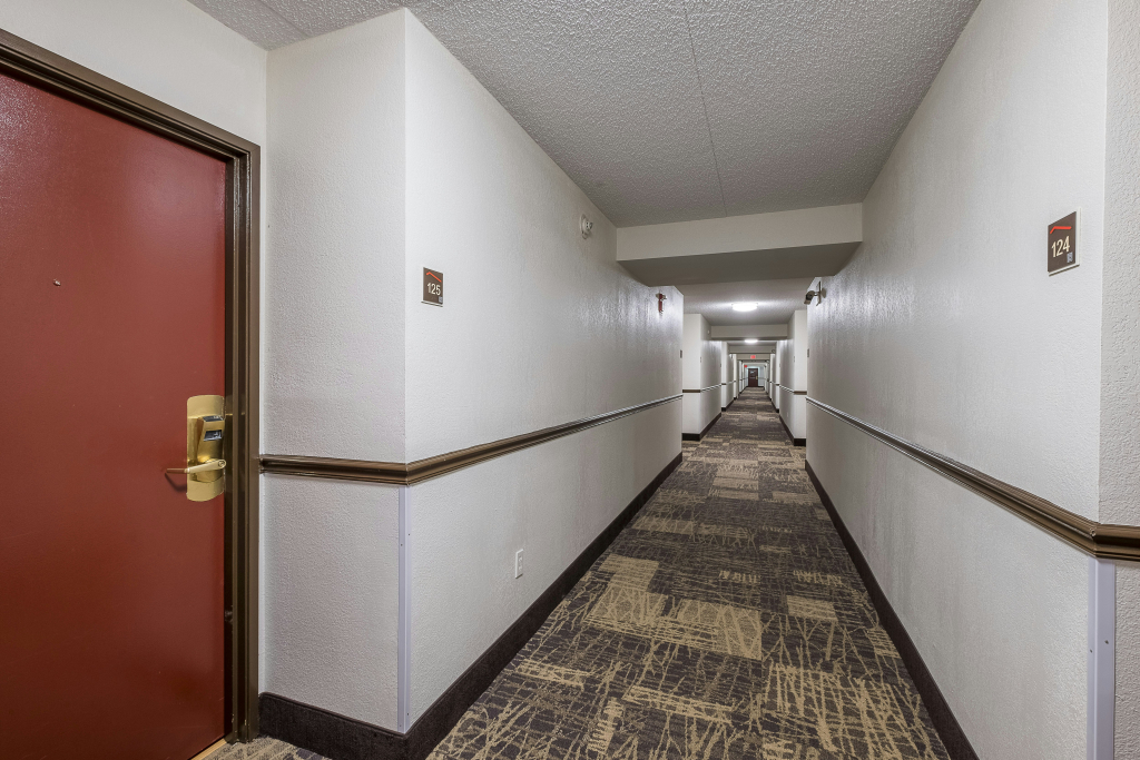 Red Roof Inn PLUS+ & Suites Knoxville West - Cedar Bluff
