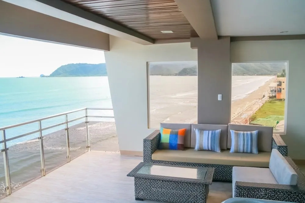 Punta Baler Hotel