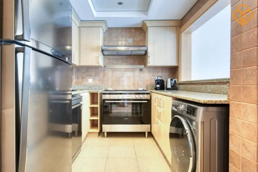 Building No.1  Shoreline  Palm Jumeirah - Apartment 301