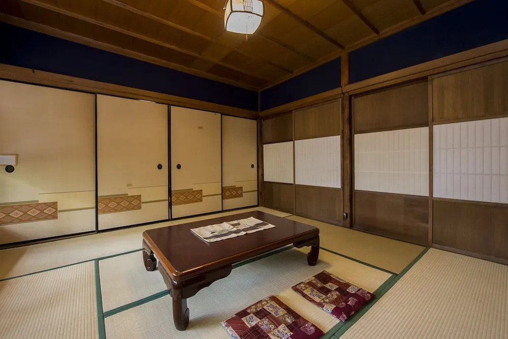 Kanazawa TABI-NE