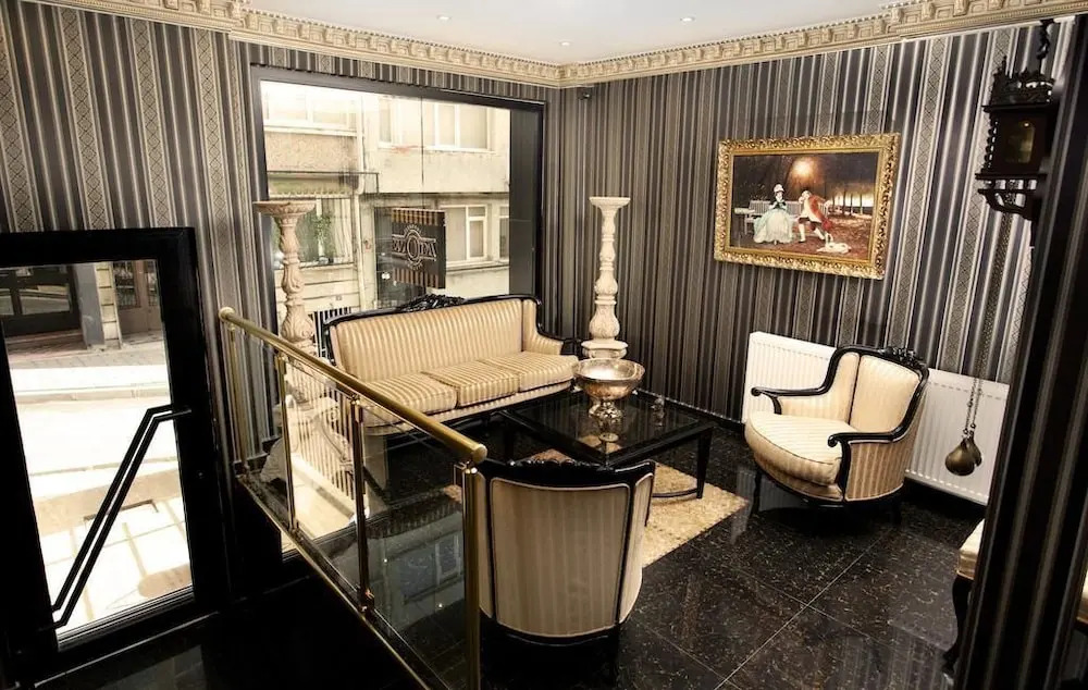 Evoda Hotel