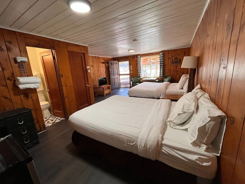 The Spruce Lodge
