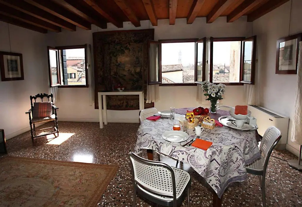 Palazzo Contarini Della Porta Di Ferro