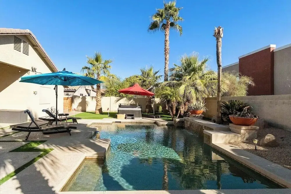 Chandler Hideaway - Relax & unwind