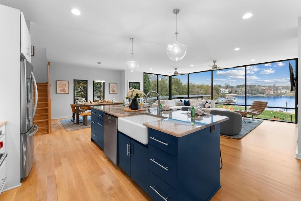 Blue Haven W/game Room, Hot Tub & Optional Boat Rental