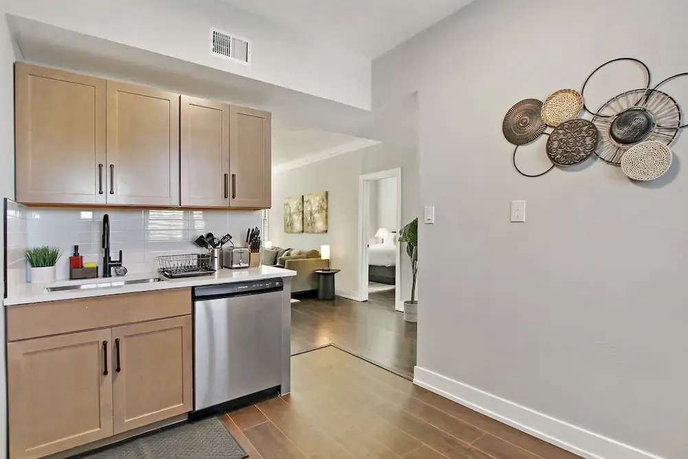 Comfy 2BR - Sunnyside 2F