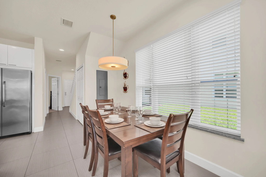 1447RETREAT , Clermont , US