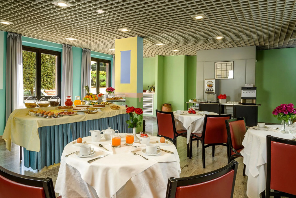 Albornoz Palace Hotel